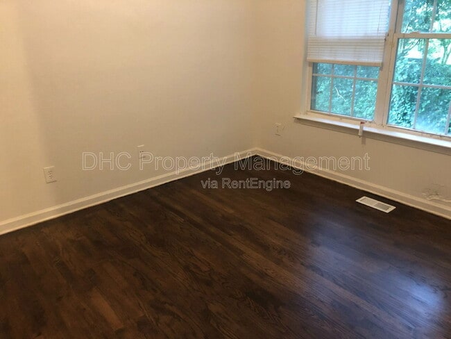 Building Photo - 1944 North Avenue NW