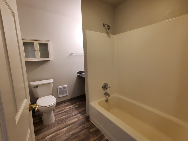 Bathroom - 1724 Texas St