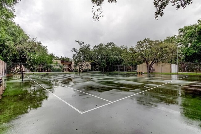 Building Photo - 11720 Raintree Dr