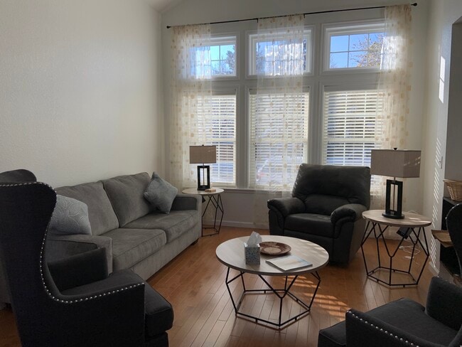 Building Photo - 823 Spyglass Cir