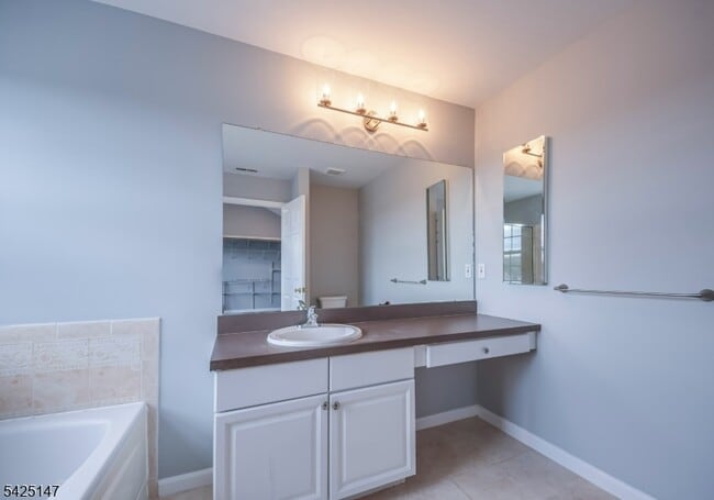 Building Photo - 227 Winding Hill Dr