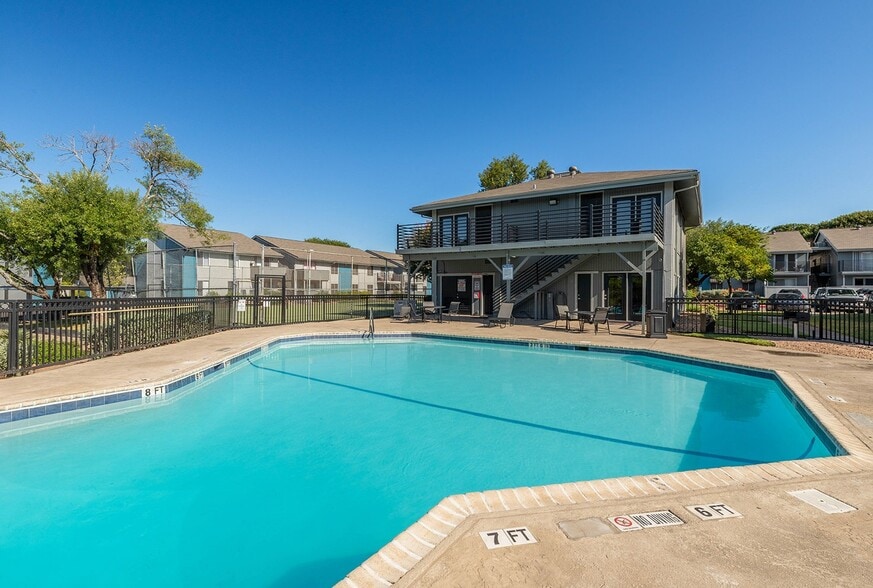 Building Photo - 8926 N Lamar Blvd