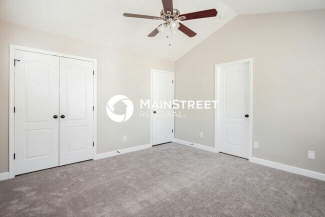 Building Photo - 3 Bedroom Pet-Friendly Home in Huntersville, NC with Main Street Renewal
