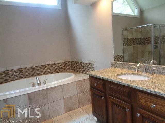 Building Photo - 806 Ridge Creek Ln