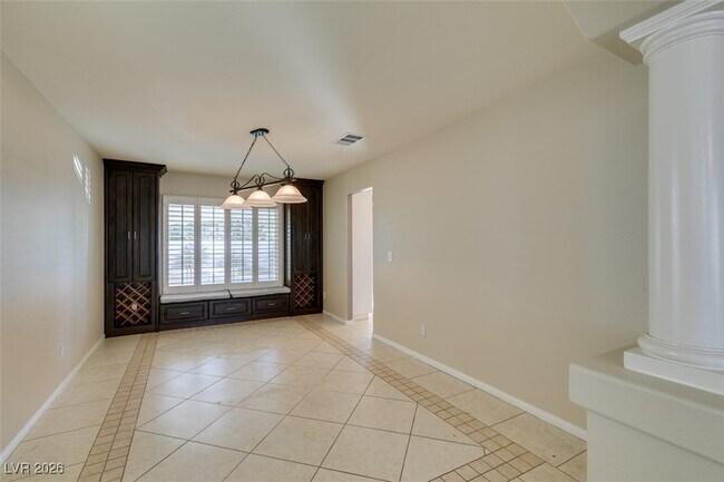 Building Photo - 685 Lynmar Ct