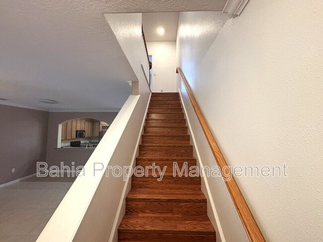 Building Photo - 14120 Oakham St