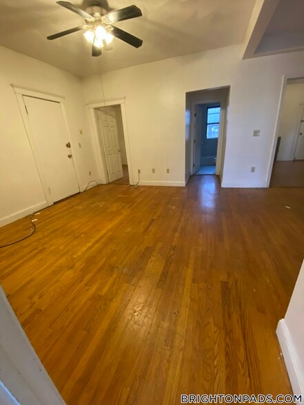 Building Photo - 17 Cummings Rd