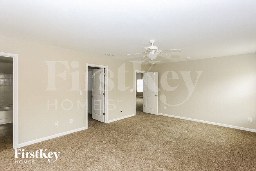 Building Photo - 875 Pointe Andrews Drive