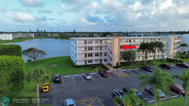 Building Photo - 3038 Cornwall B