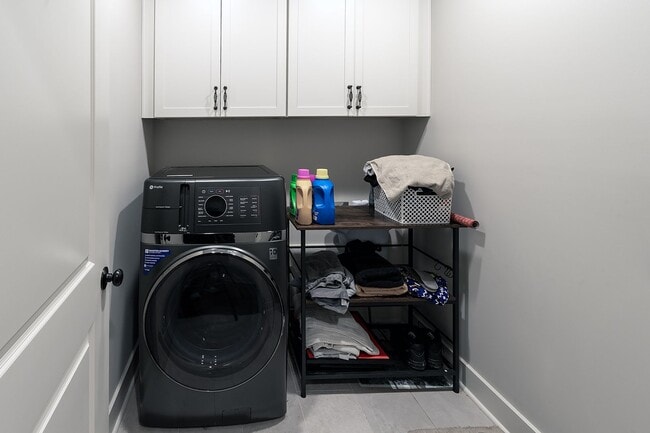 Building Photo - Millbrook Rental!