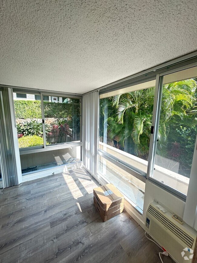 Building Photo - Renovated 2-Bedroom in Makiki – Pet Friendly!