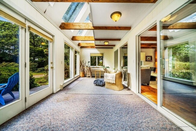 Building Photo - House For Rent in West Bath