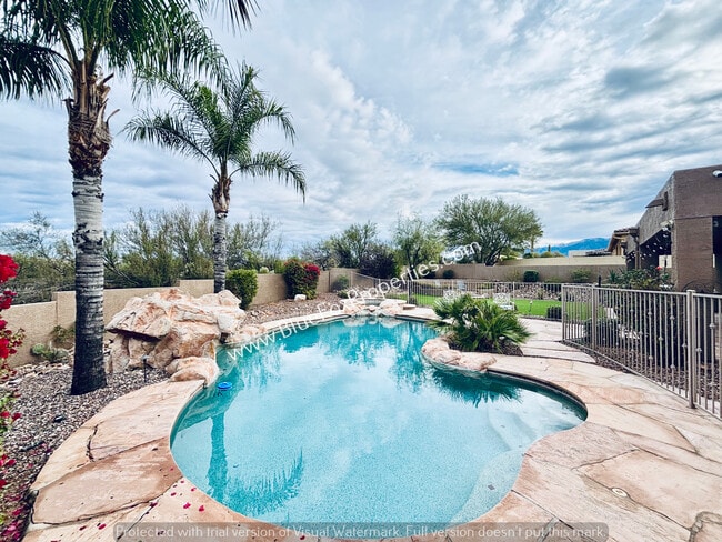 Building Photo - 732 W Burntwater Dr