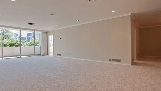 Living Room - Terrace House