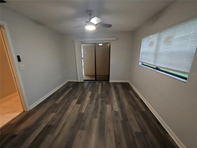 Building Photo - 5635 Struthers Ct