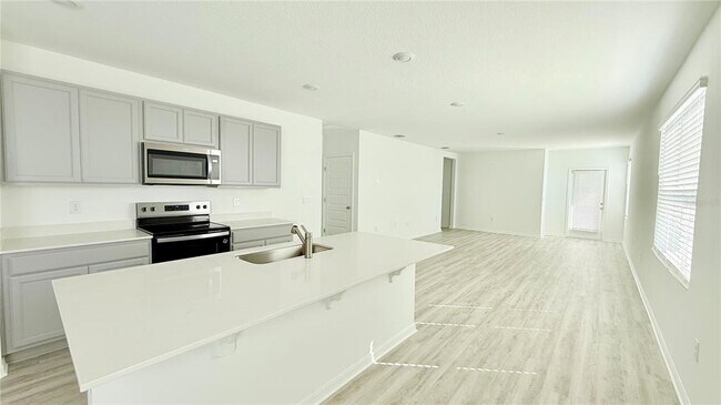 Building Photo - 2986 Waterlily Wy