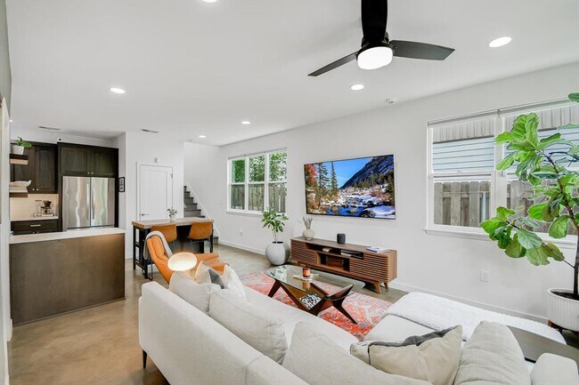 Building Photo - 2414 E Martin Luther King Jr Blvd