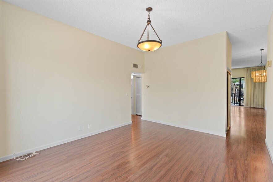 Building Photo - 1630 S Ocean Ln