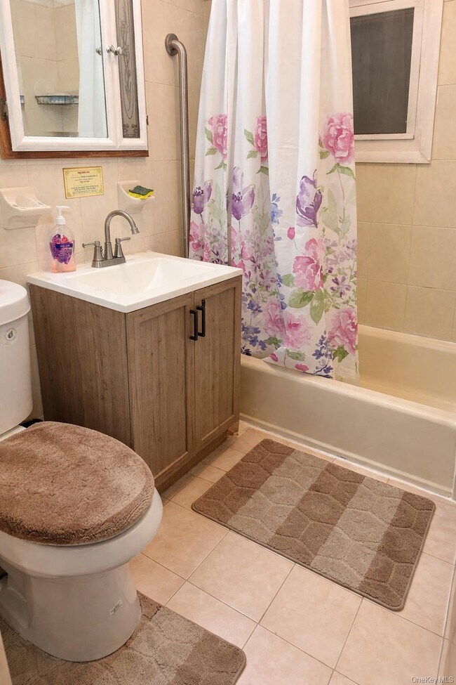 Building Photo - 103-13 110th St