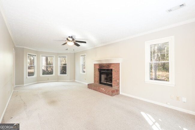 Building Photo - 801 Agate Edge