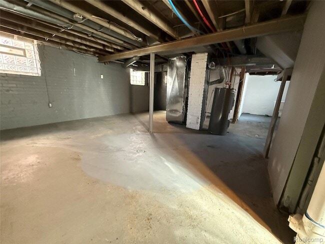 Building Photo - 16206 Snowden St