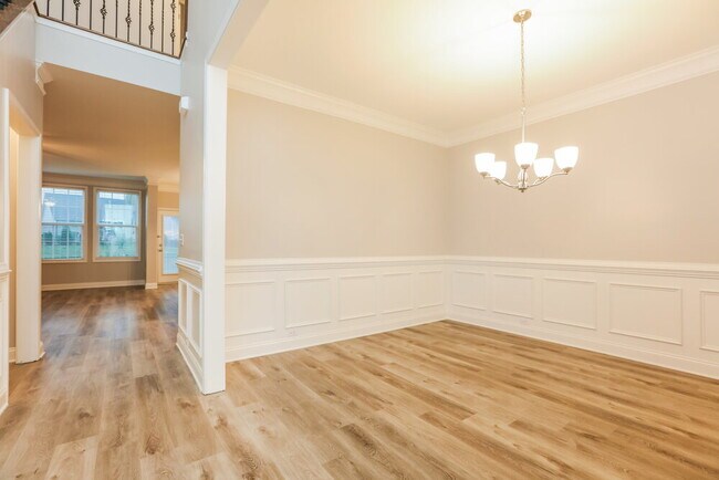 Building Photo - 7435 Birchshire Dr