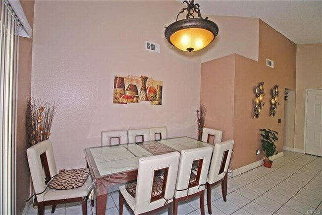 Building Photo - 14998 Figwood Dr