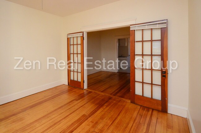 Building Photo - 232 Willow St