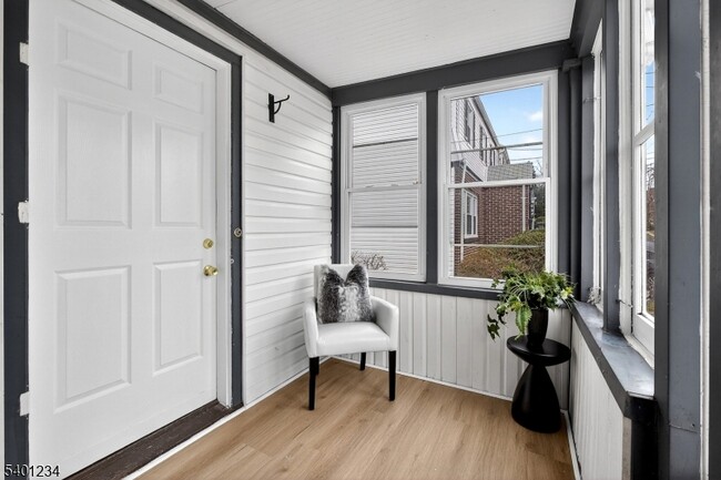 Building Photo - 1442 Highland Ave