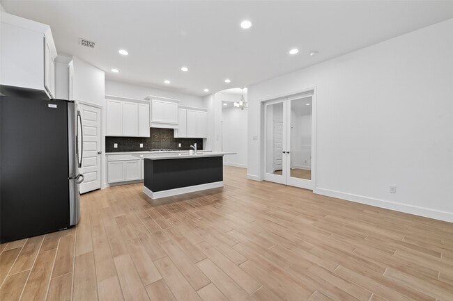 Building Photo - 27214 Butterfly Mint Ln