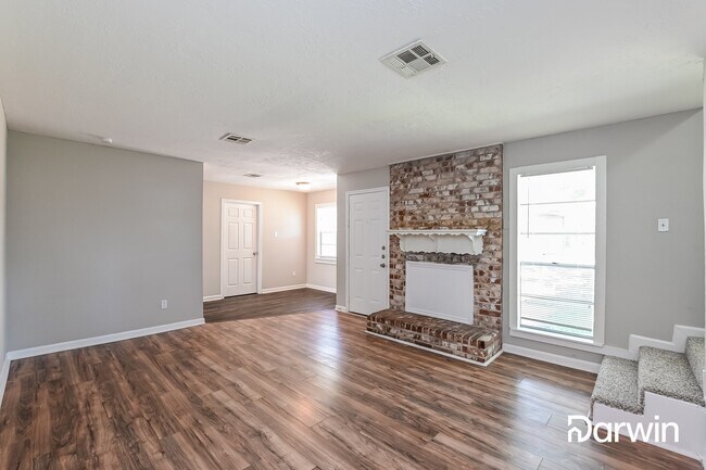 Building Photo - 230 Kirkaldy Dr