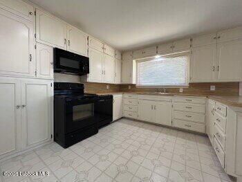 Building Photo - 8302 I-27