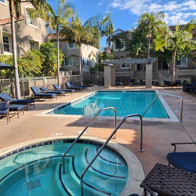 Building Photo - 4035 Bluff View Way