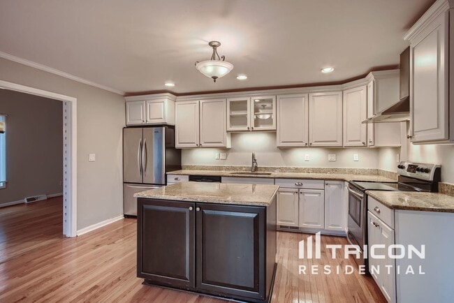 Building Photo - 3717 Smokerise Hill Dr