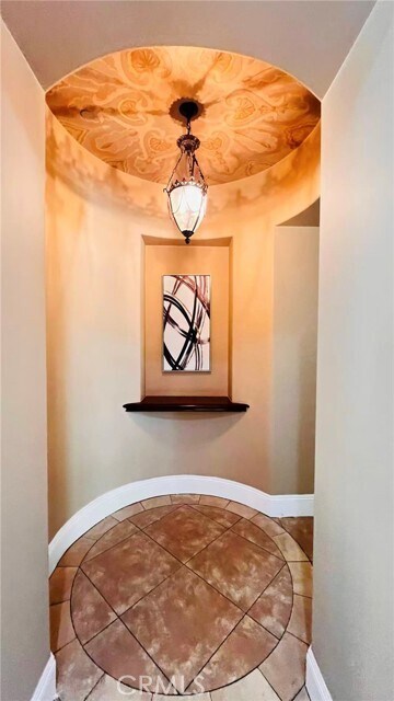 Building Photo - 719 Carriage House Dr