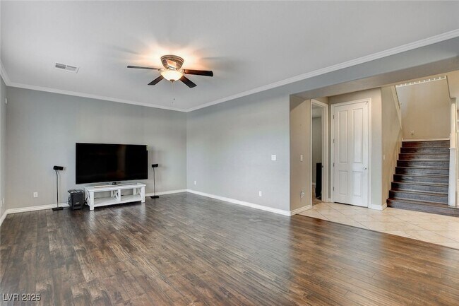 Building Photo - 44 Delighted Ave