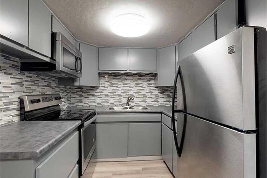 Primary Photo - Park 16 Apartments