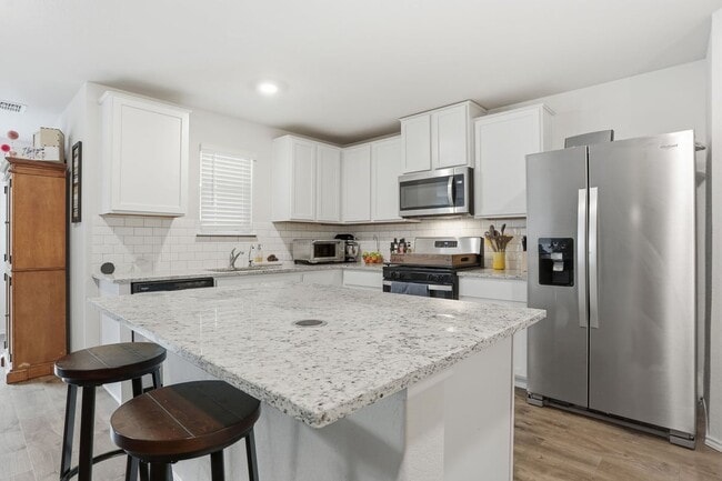 Building Photo - 2024 Copper Canyon Home | 3 Bed + Game Room | 2 Living Areas | 2,230 Sq Ft | Covered Patio | Comm...