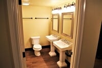 Building Photo - 685SEVera