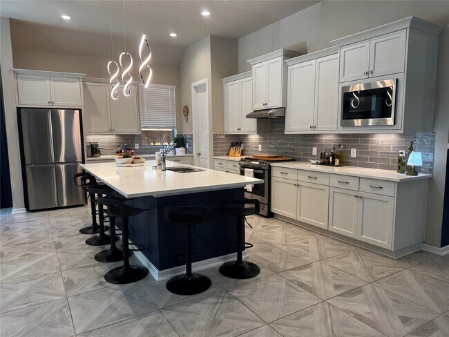 Building Photo - 4594 Silver Moon Dr