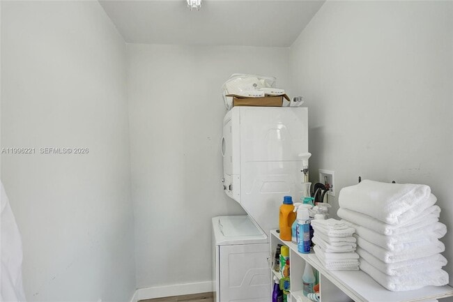 Building Photo - 19625 NW 6th Pl