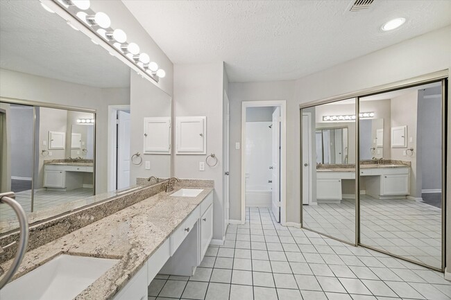 Building Photo - 19822 Winding Branch Dr