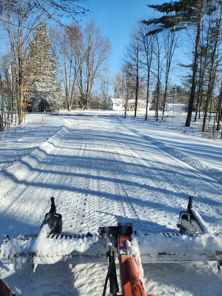 Driveway in winter - 2198 Blakely Rd