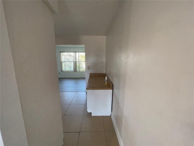 Building Photo - 2359 Finlandia Ln