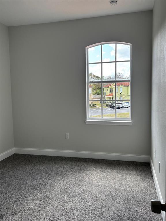 Building Photo - 427 Madison Cir