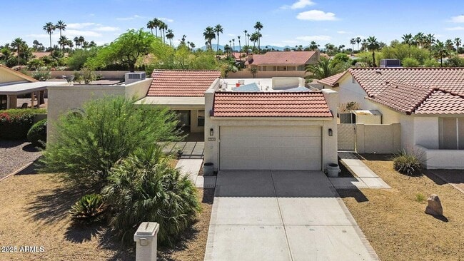 Building Photo - 25810 S Boxwood Dr