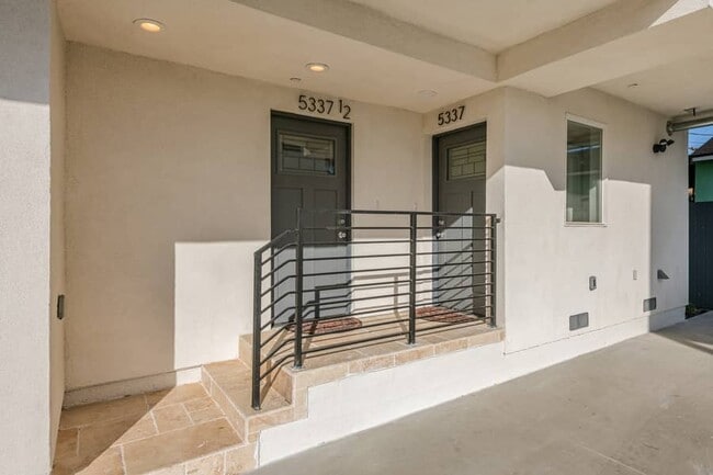 Building Photo - 5335 Homeside Ave