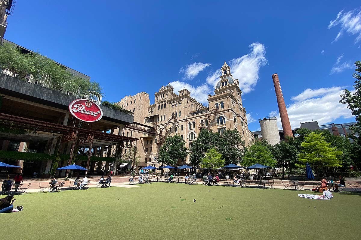 The Historic Pearl - 427 Eleanor Ave