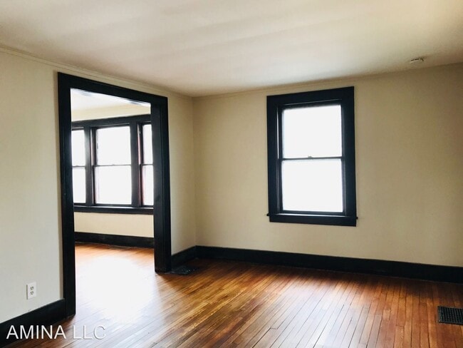 Building Photo - 3 br, 1.5 bath House - 473 Electric Ave