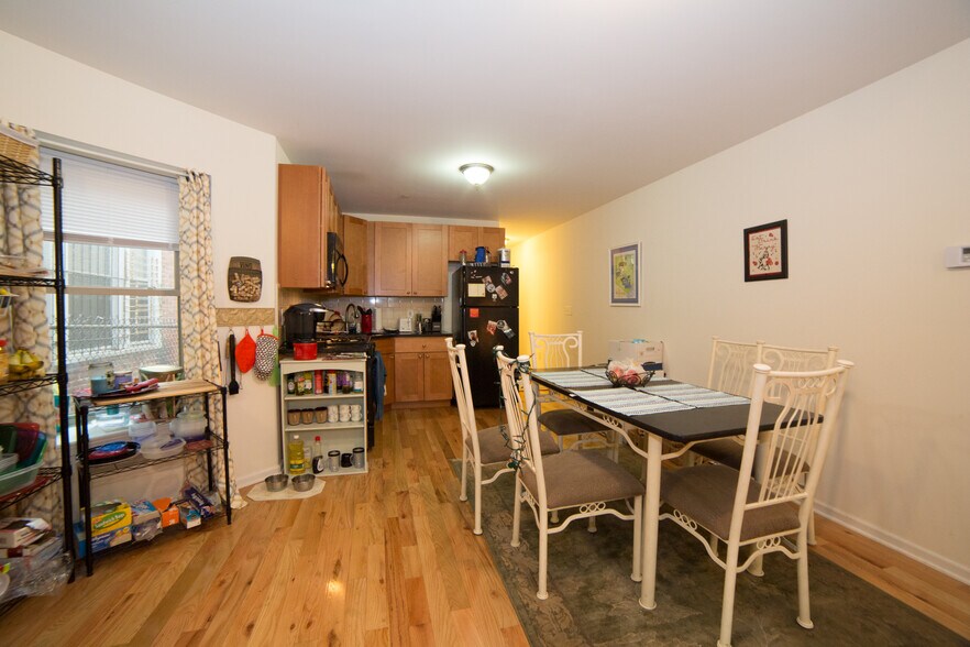 Building Photo - 4317 Sansom St